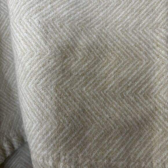 Chappywrap Wrap 70 x 25.5 in Chevron Pattern in cream, So soft, Made In Germany - Picture 3 of 5